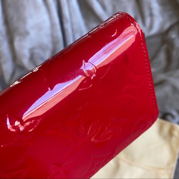 SOLD Louis Vuitton coin purse in vernis - Picture 4 of 13